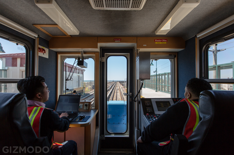 Illustration for article titled This Superheroic Train Keeps New York City's Subway Safe